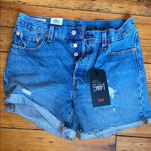 Levi’s Shorts NWT
